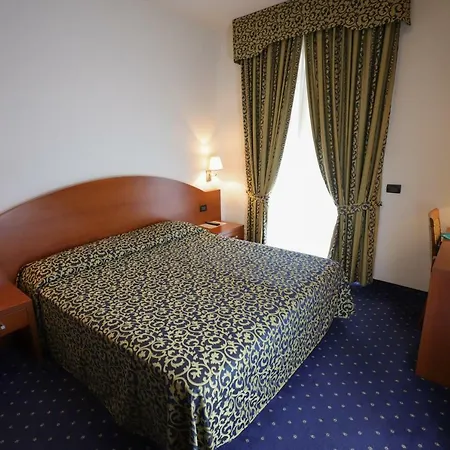 Da Roberto Hotell Lazise