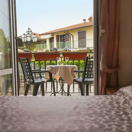 Da Roberto 3* Λατζίζε