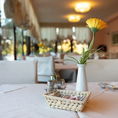 Ξενοδοχείο Da Roberto 3*