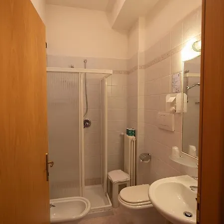 Da Roberto Hotell Lazise